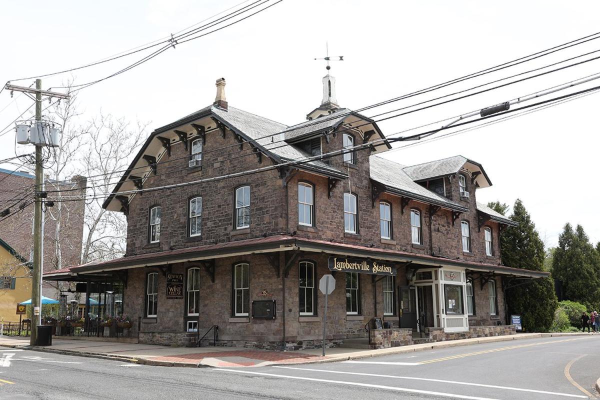 Lambertville Station Inn Esterno foto